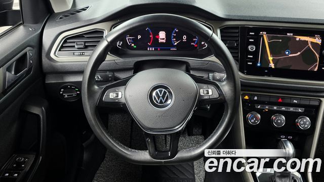 Volkswagen T-Roc 2021 — photo 21