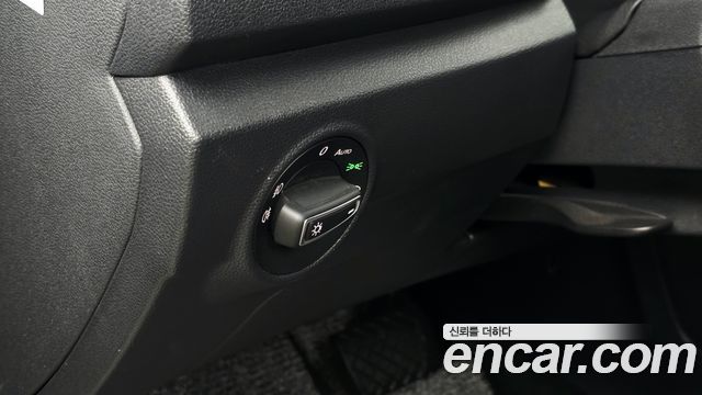 Volkswagen T-Roc 2021 — photo 25