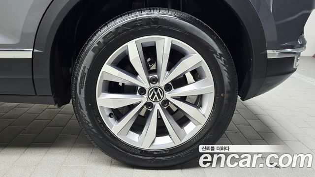 Volkswagen T-Roc 2021 — photo 7