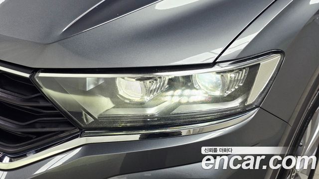 Volkswagen T-Roc 2021 — photo 8