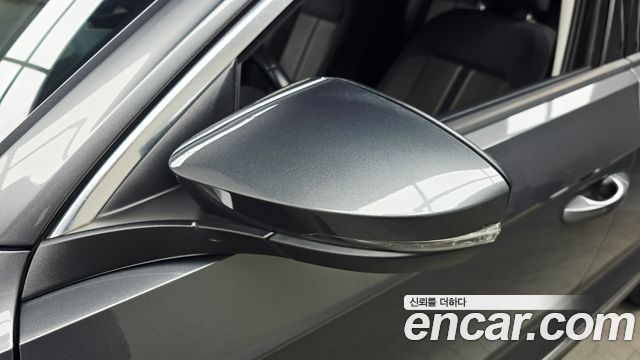 Volkswagen T-Roc 2021 — photo 30