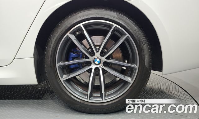 BMW 5-Series 2022 — photo 7
