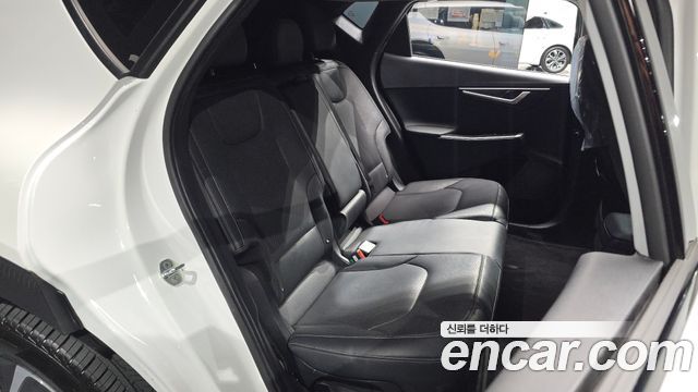 Kia EV6 2023 — photo 11
