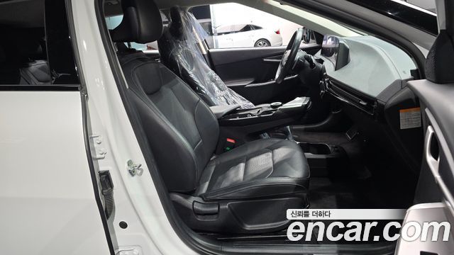 Kia EV6 2023 — photo 12