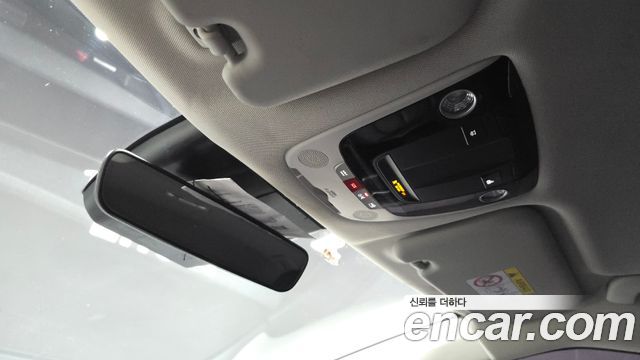 Kia EV6 2023 — photo 17