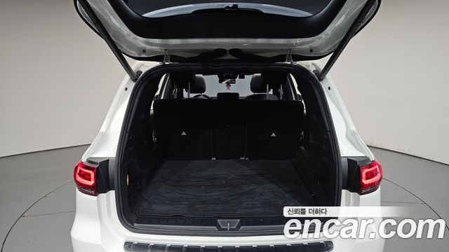 Mercedes-Benz EQB 2023 — photo 26