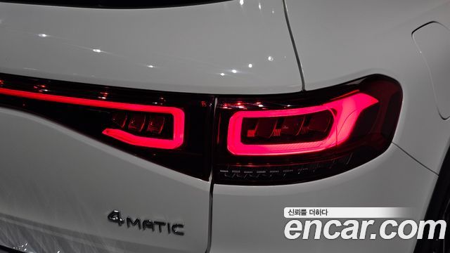 Mercedes-Benz EQB 2023 — photo 9