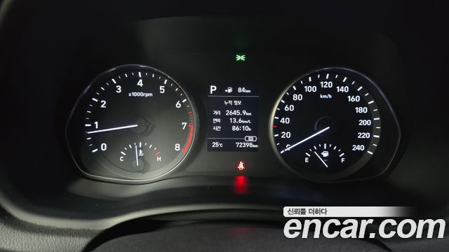 Hyundai i30 2018 — photo 11