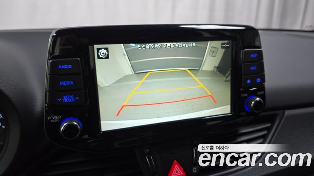 Hyundai i30 2018 — photo 20