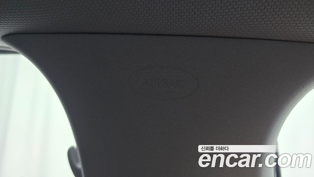 Hyundai i30 2018 — photo 30