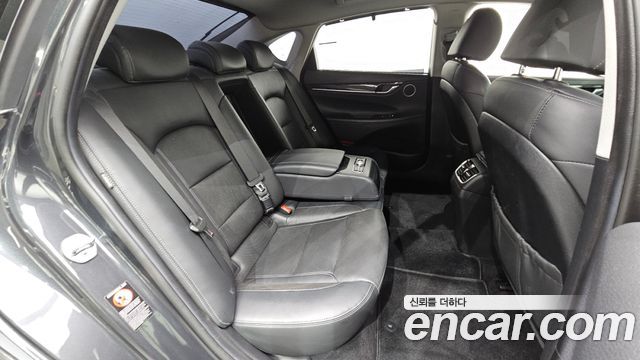 Hyundai Grandeur 2018 — photo 17