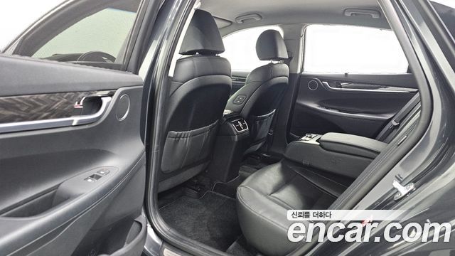 Hyundai Grandeur 2018 — photo 18
