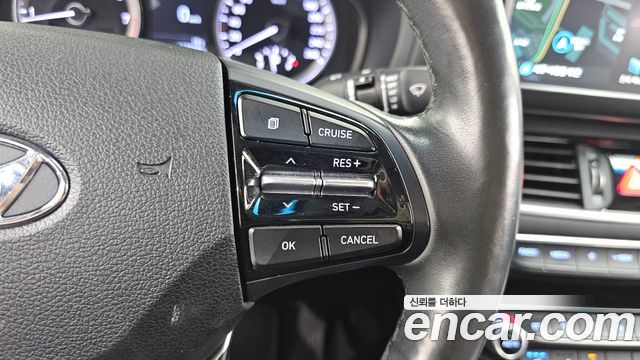 Hyundai Grandeur 2018 — photo 25