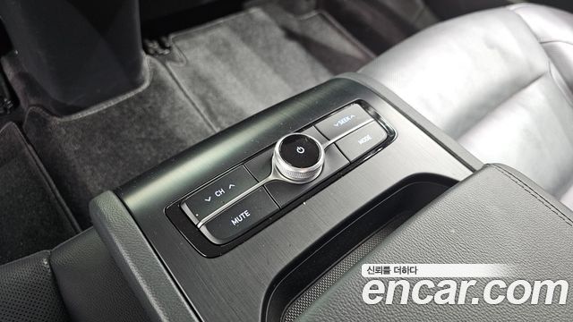 Hyundai Grandeur 2018 — photo 30