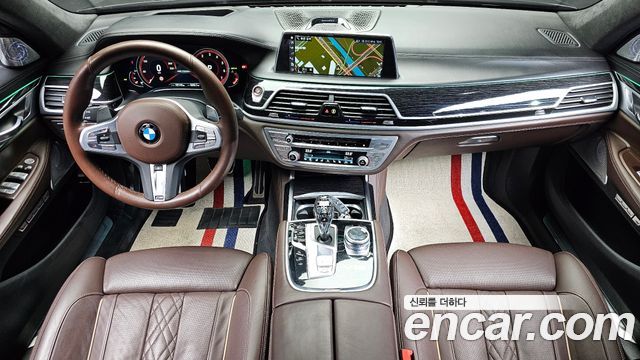 BMW 7-Series 2017 — photo 7