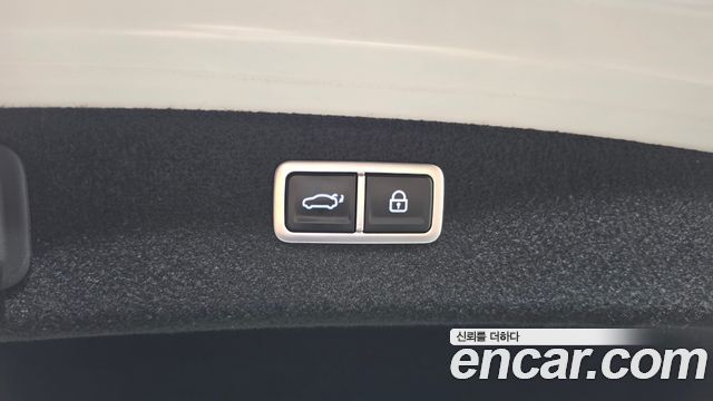 Genesis G80 2022 — photo 24