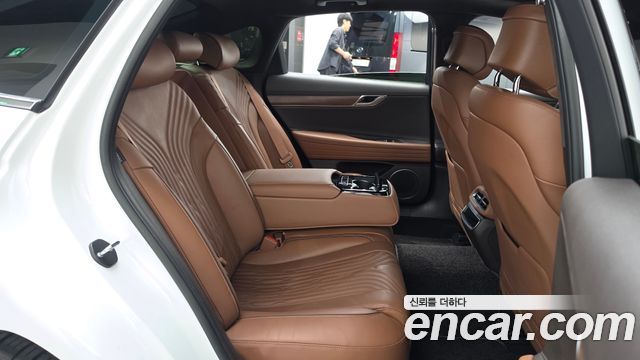 Genesis G80 2022 — photo 26