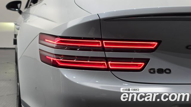Genesis G80 2022 — photo 9