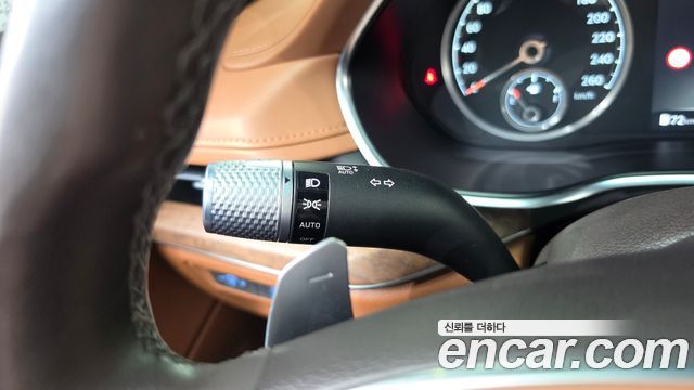 Genesis G80 2022 — photo 39
