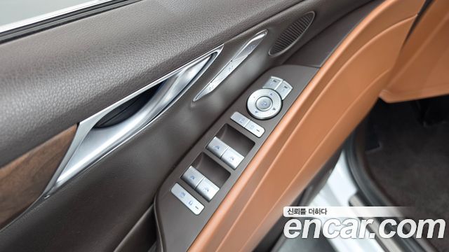Genesis G80 2022 — photo 40