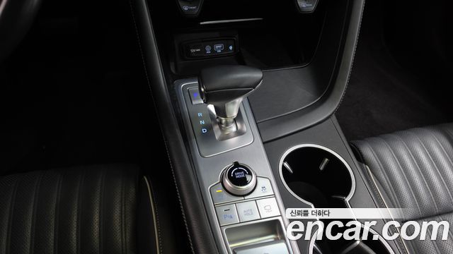 Genesis G70 2018 — photo 12