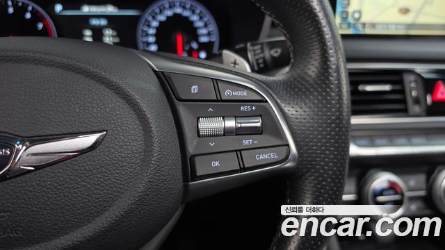 Genesis G70 2018 — photo 22