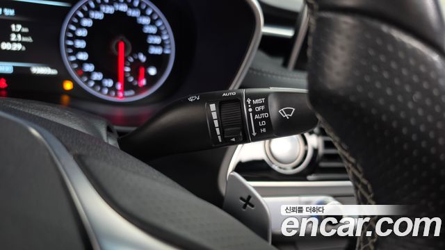 Genesis G70 2018 — photo 28