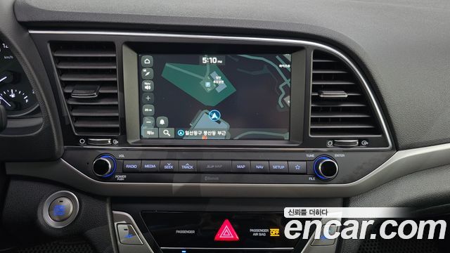 Hyundai AVANTE 2018 — photo 20