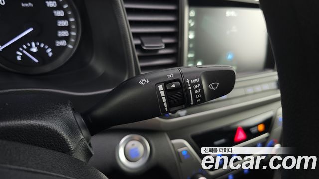 Hyundai AVANTE 2018 — photo 29