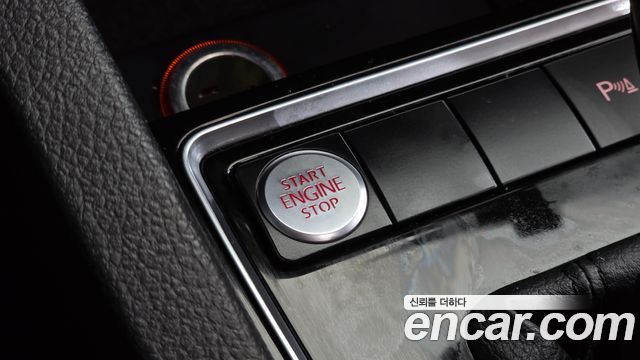 Volkswagen Jetta 2015 — photo 18