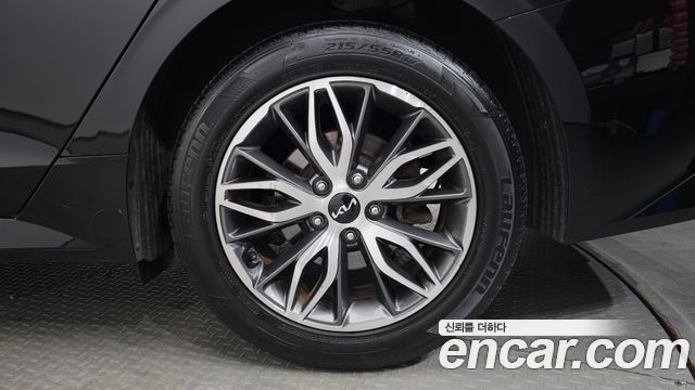 Kia K5 2023 — photo 5