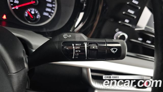 Kia K5 2023 — photo 28