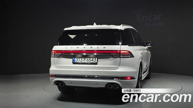 Lincoln Aviator 2023 — photo 4