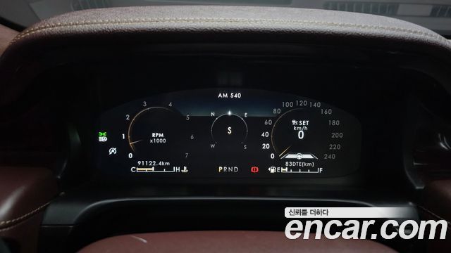 Lincoln Aviator 2023 — photo 11