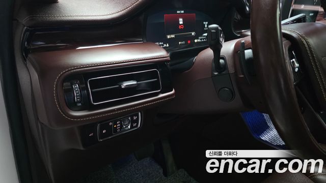Lincoln Aviator 2023 — photo 27