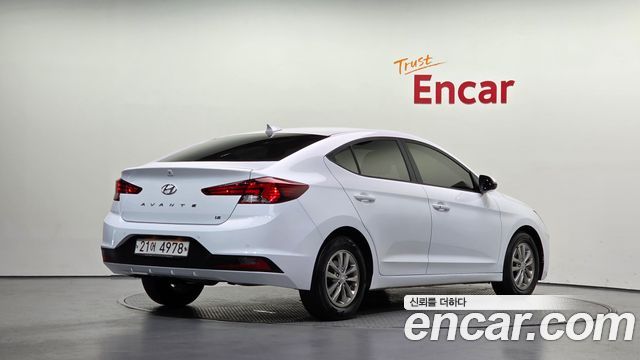 Hyundai AVANTE 2019 — photo 2