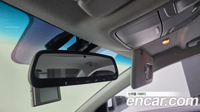 Hyundai AVANTE 2019 — photo 15