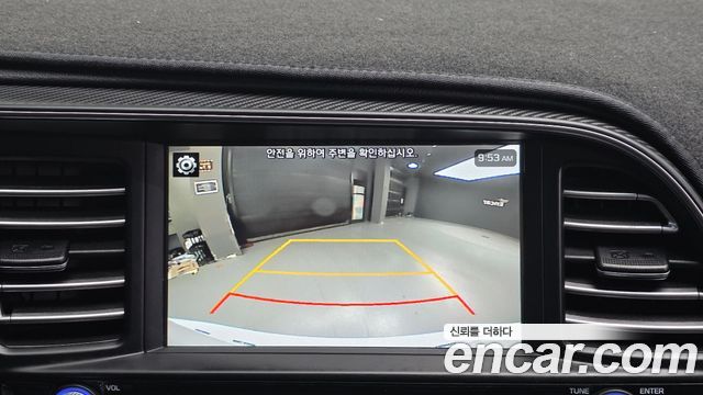 Hyundai AVANTE 2019 — photo 17