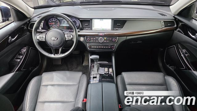 Kia K7 2018 — photo 10
