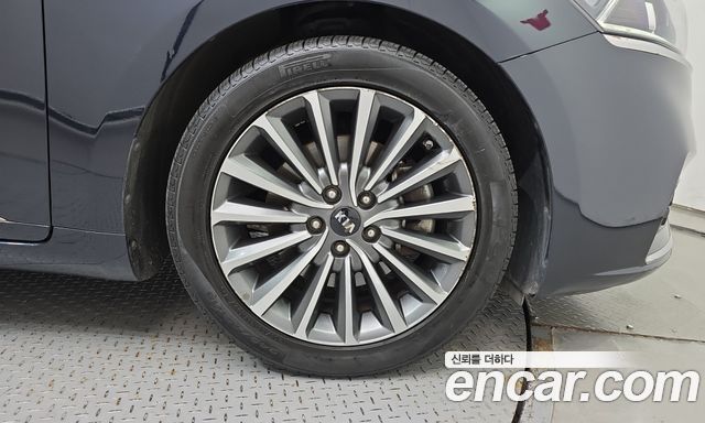 Kia K7 2018 — photo 7