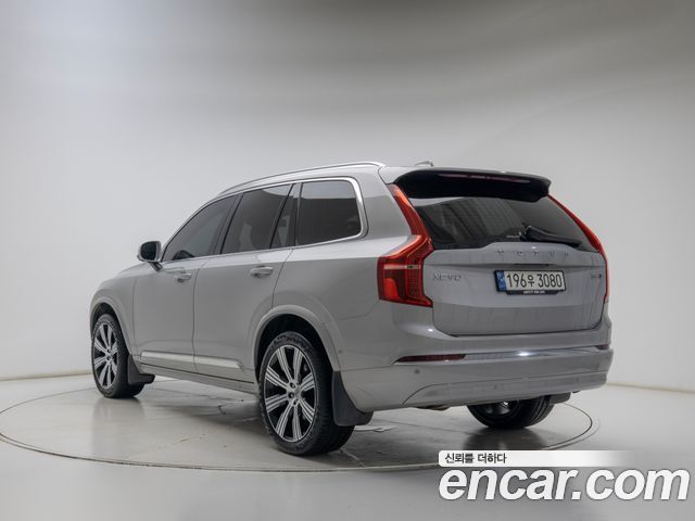 Volvo XC90 2024 — photo 2