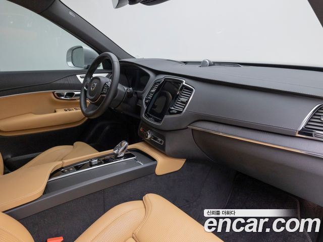 Volvo XC90 2024 — photo 13