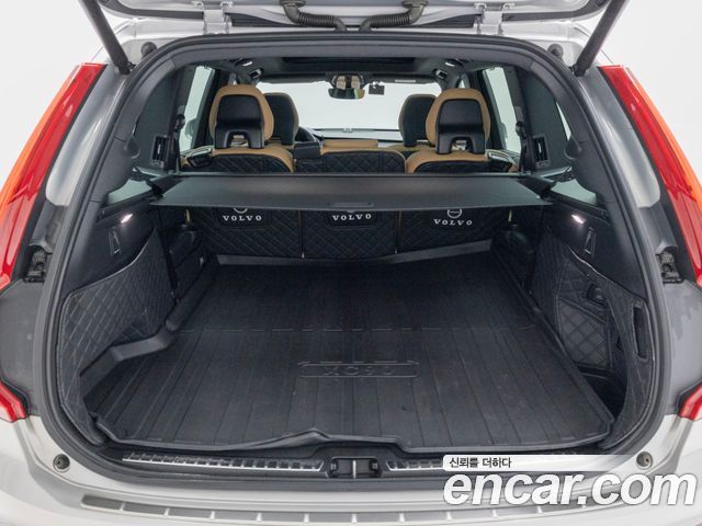 Volvo XC90 2024 — photo 18