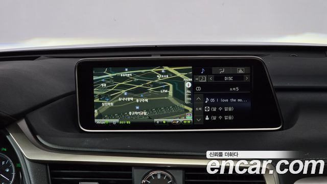 Lexus RX 2016 — photo 14