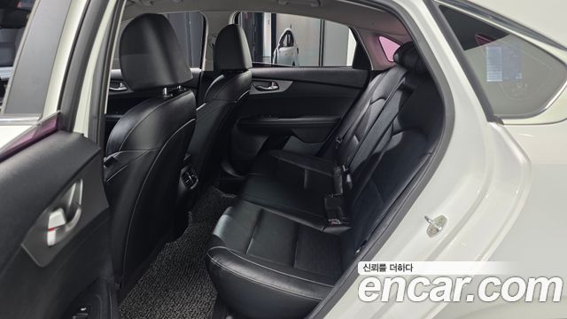 Kia K3 2020 — photo 18