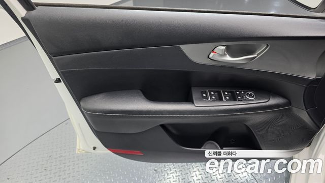 Kia K3 2020 — photo 14