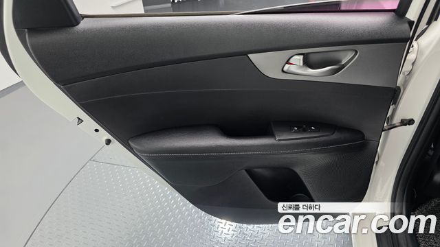Kia K3 2020 — photo 15