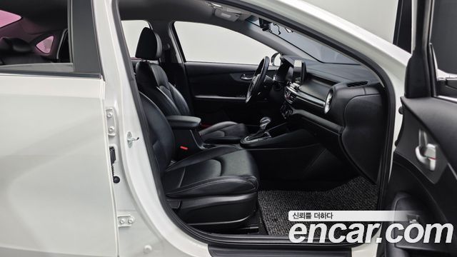 Kia K3 2020 — photo 16