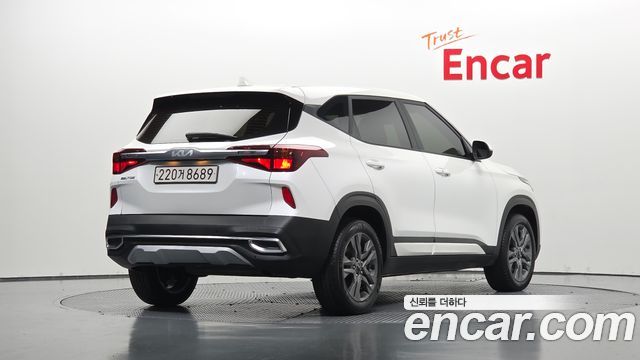 Kia Seltos 2023 — photo 2