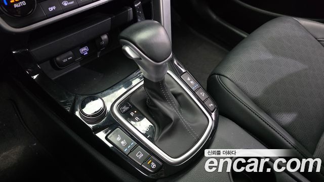 Kia Seltos 2023 — photo 12